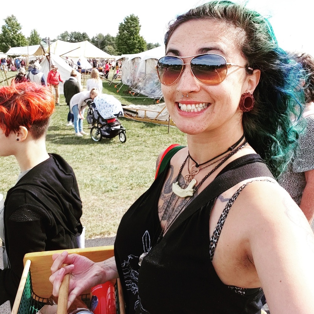 Meet your Posher, Cleo